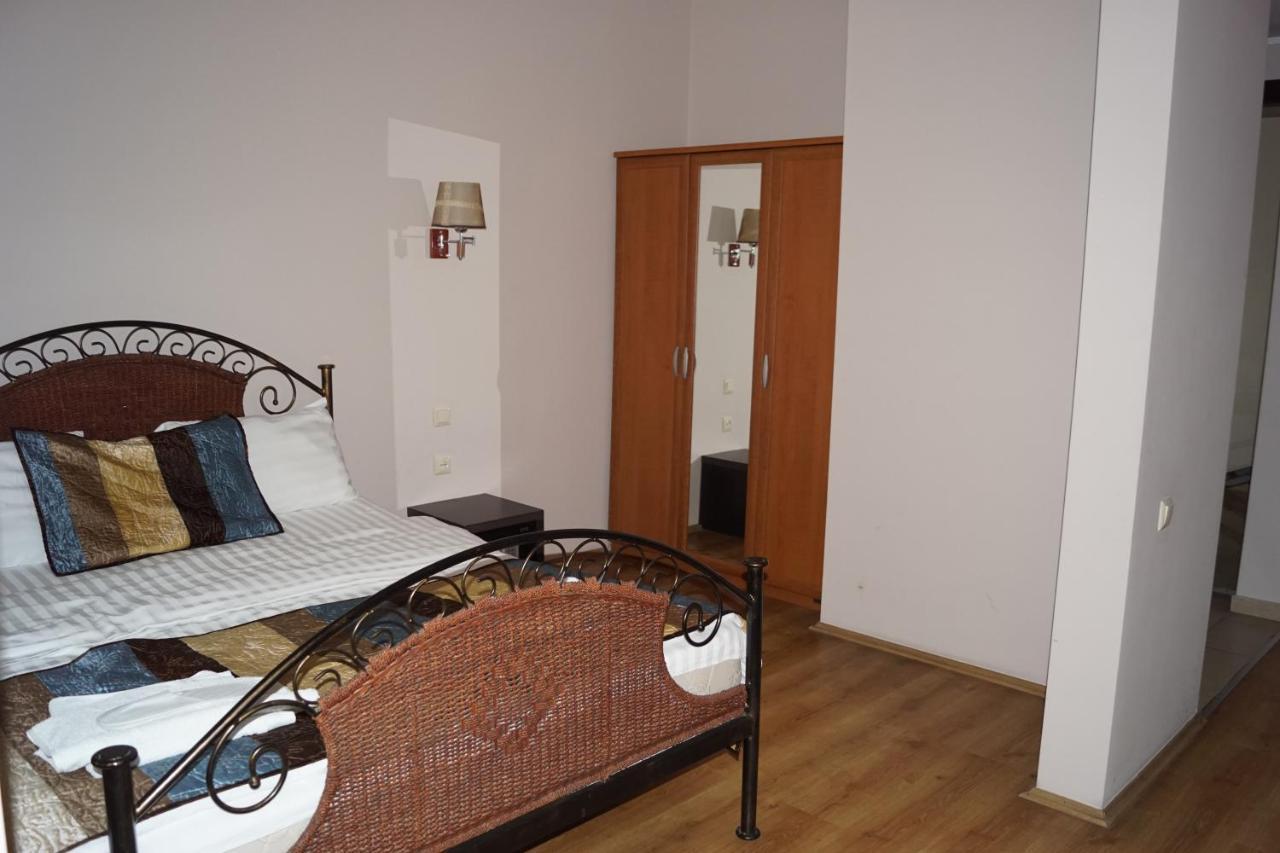 Iar Hotel Batumi Exterior photo